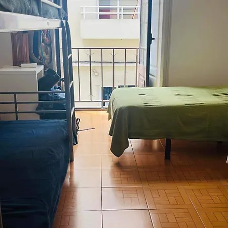 Peniche Hostel *