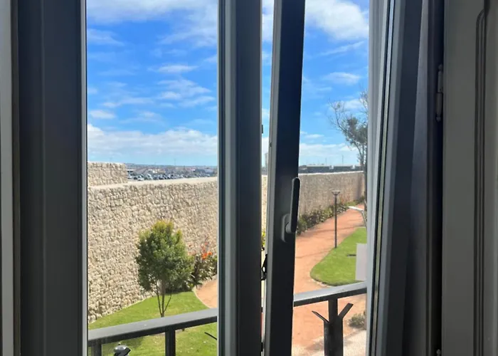 旅馆 Peniche Hostel