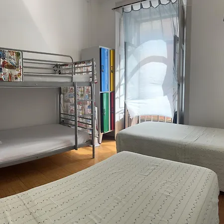 Peniche Hostel Albergue *